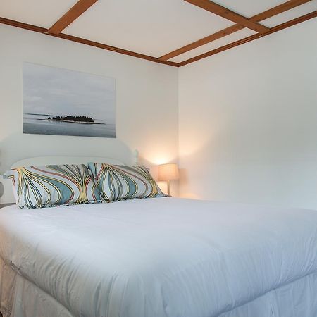 Merrybell Motel Lincolnville Bagian luar foto