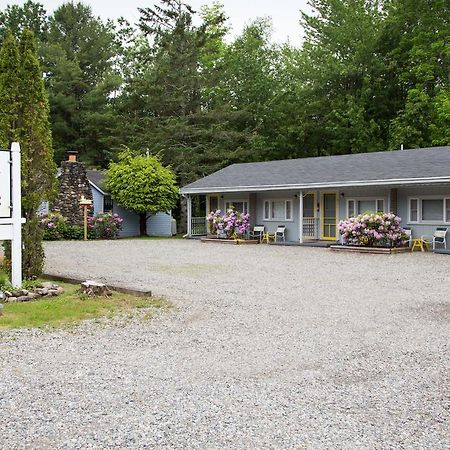 Merrybell Motel Lincolnville Bagian luar foto