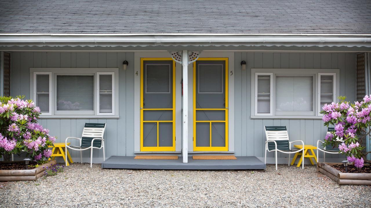 Merrybell Motel Lincolnville Bagian luar foto