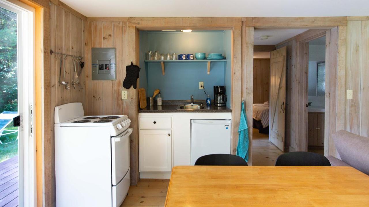 Merrybell Motel Lincolnville Bagian luar foto
